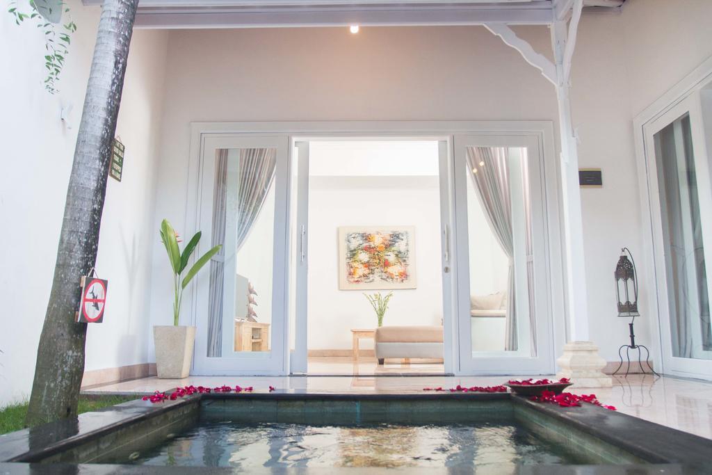 Villa Viona 6 Oberoi *
