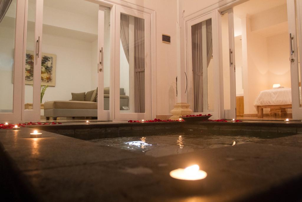 Villa Viona 6 Oberoi *